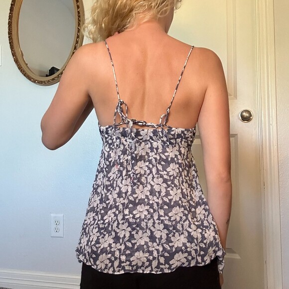 American Eagle Outfitters Blue/White Flowy Floral Spaghetti Strap Top Size XS - Picture 3 of 5